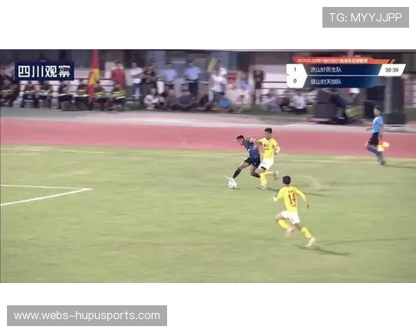 川超联赛连接多地足球文化,球迷远赴客场助威 川超联赛连接多地足球文化,球迷远赴客场助威